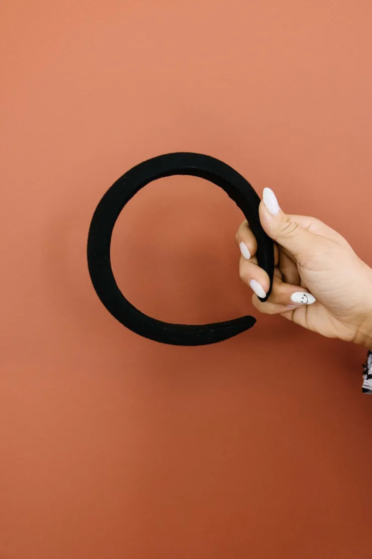 Andi Black Cushioned Hard Headband