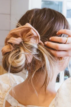 Andi Blush Waffle Knit Jumbo Scrunchie