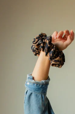 Andi Chunky Cheetah Jumbo Scrunchie