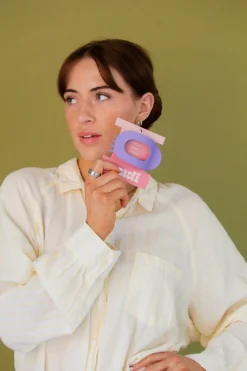 Andi Circle Cutout Flat Claw Clip