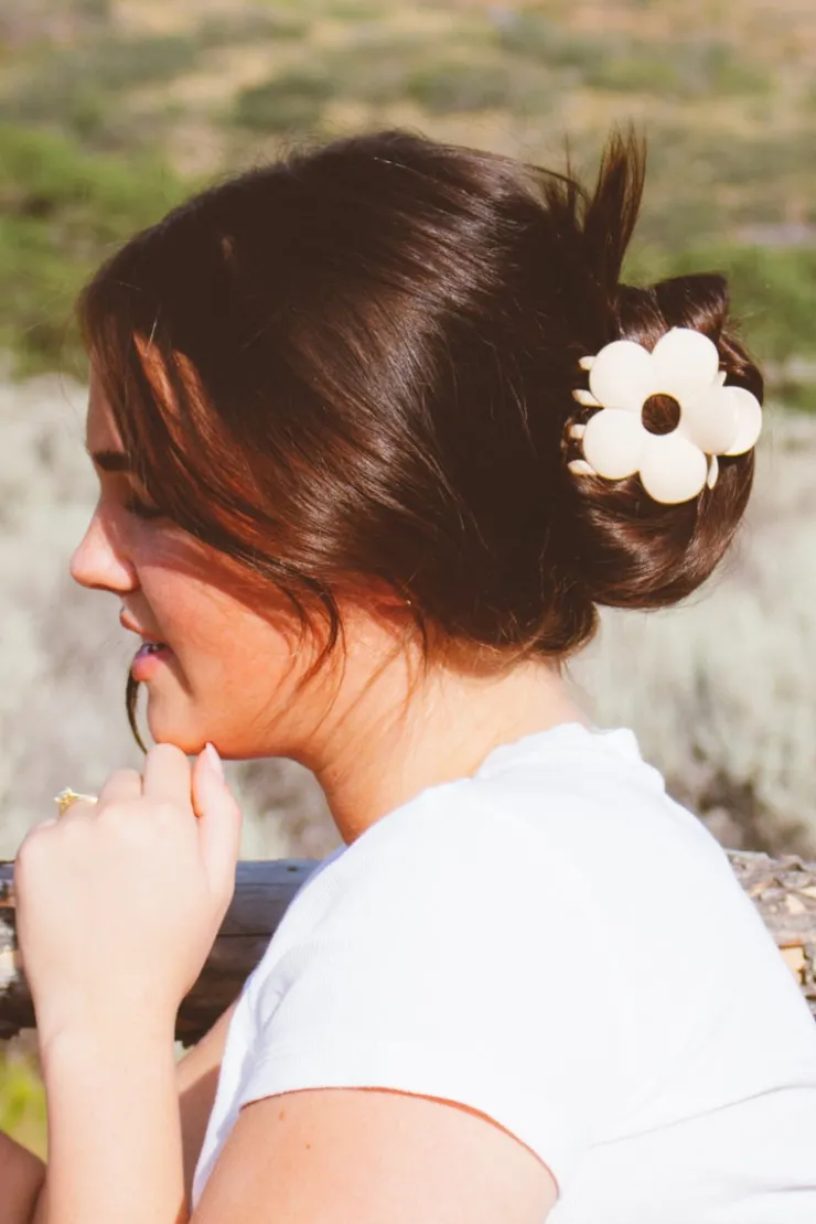 Andi Cutie Flower Claw Clip