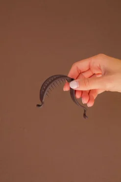 Andi Cutout Ponytail Cuff