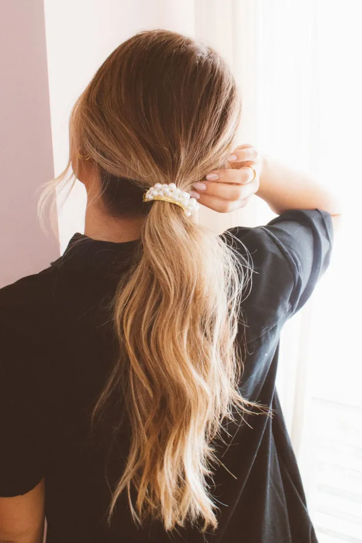 Andi Dorothy Pearl Ponytail Clip