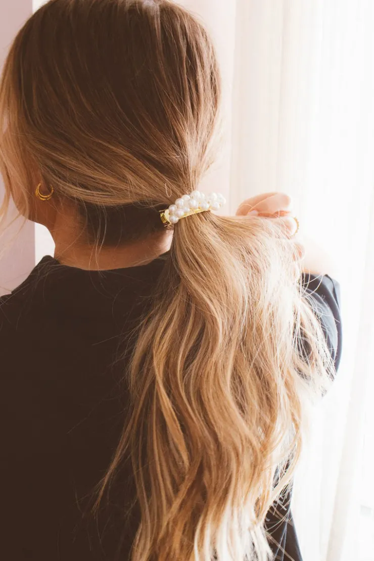 Andi Dorothy Pearl Ponytail Clip
