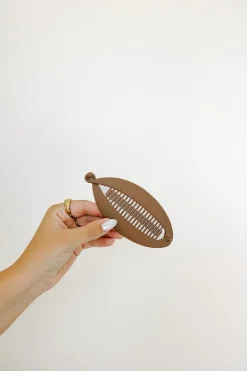 Andi Flat Banana Clip