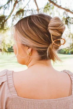 Andi Gold Swirl Claw Clip
