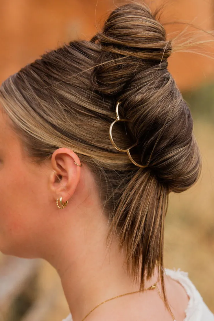 Andi Golden Scalloped Hair Fork