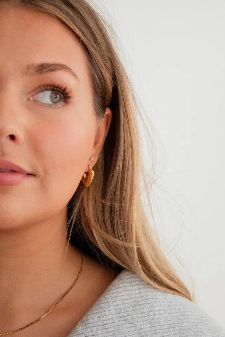 Andi Heart Hoop Earrings