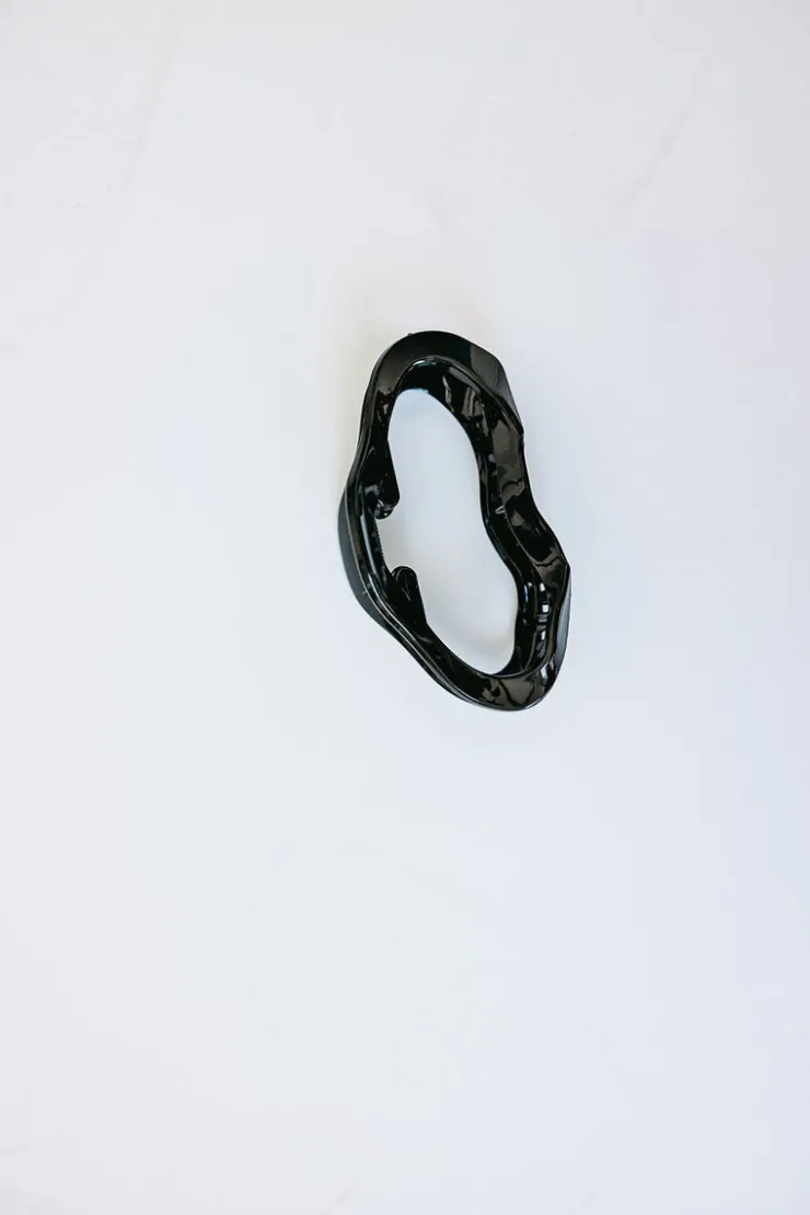 Andi Hollow Cloud Claw Clip