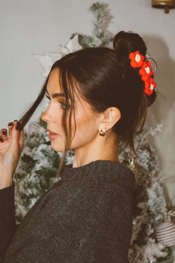 Andi Knitted Petals Claw Clip