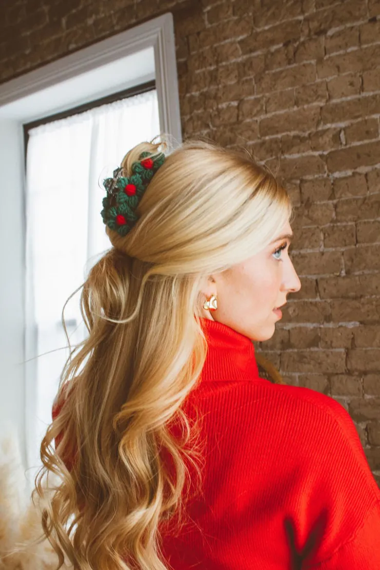 Andi Knitted Petals Claw Clip