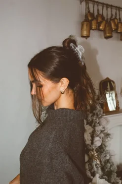 Andi Lace and Pearls Claw Clip