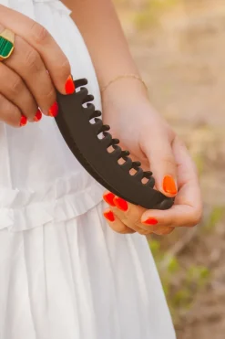 Andi Large Banana Claw Clip