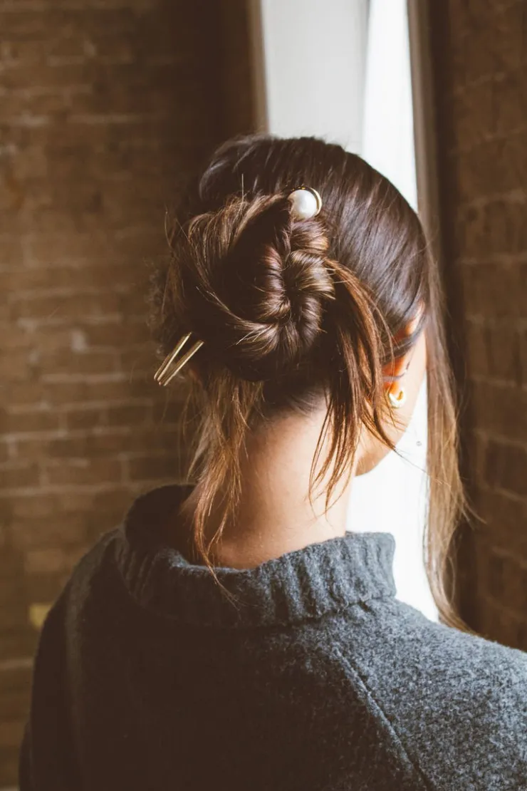 Andi Long Pearl Hair Pin