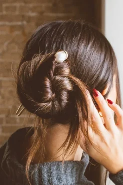 Andi Long Pearl Hair Pin