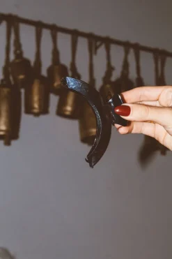 Andi Metal Arch Claw Clip