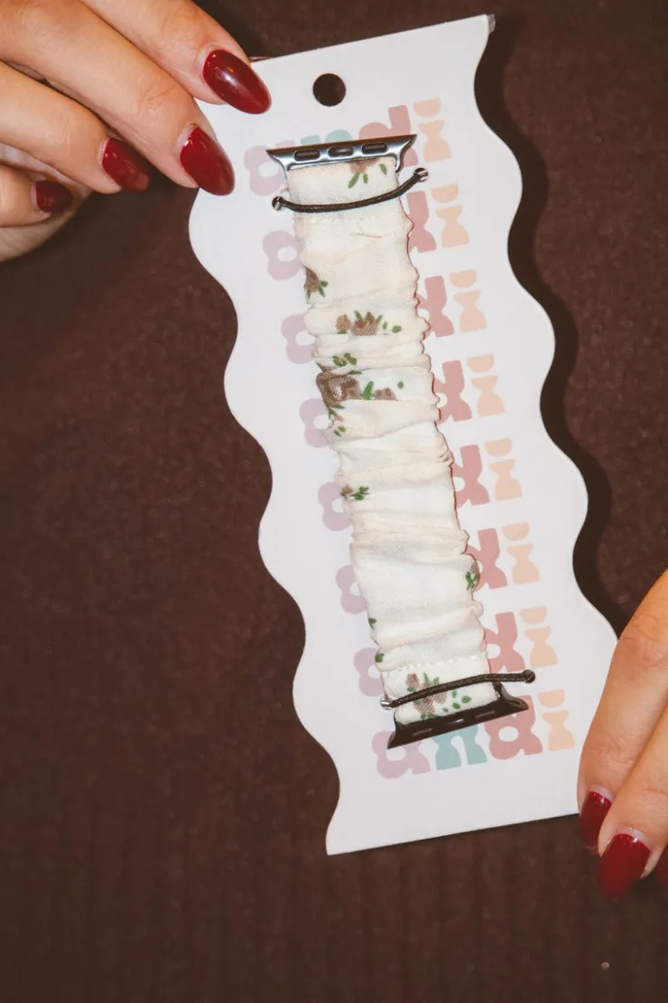 Andi Neutral Floral Scrunchie Apple Watchband