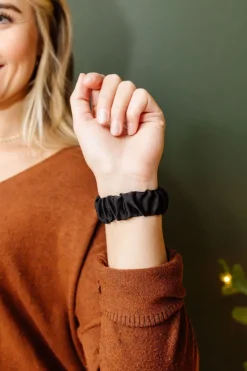 Andi Onyx Luxe Scrunchie Band Compatible with Apple Watch