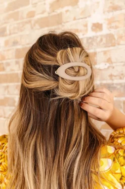 Andi Oval Barrette