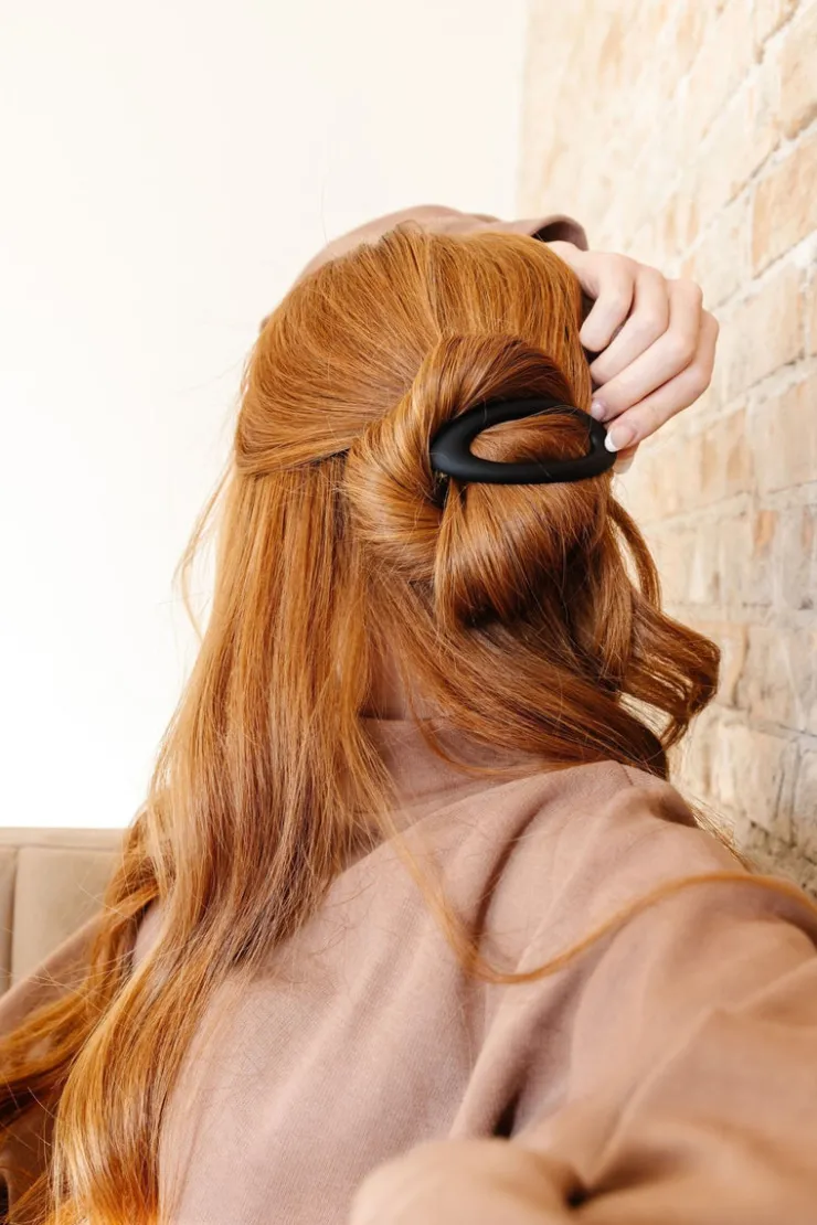 Andi Oval Barrette