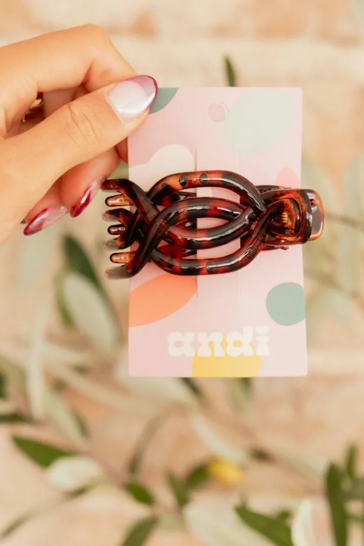 Andi Overlapping Flat Claw Clip