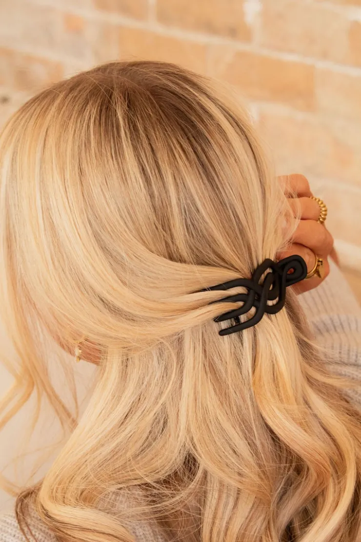 Andi Overlapping Flat Claw Clip