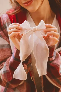Andi Pearl Long Bow Clip