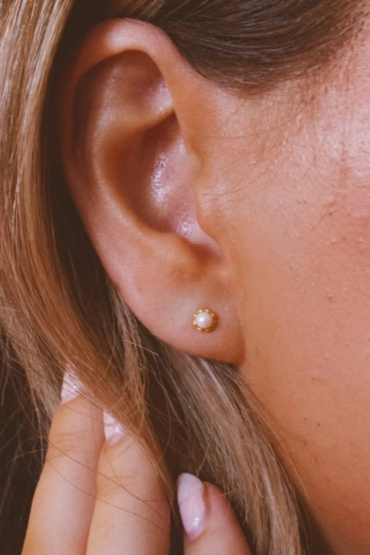 Andi Pearl Studs - Hypoallergenic