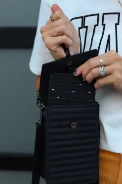 Andi Phone Bag in Matte Black