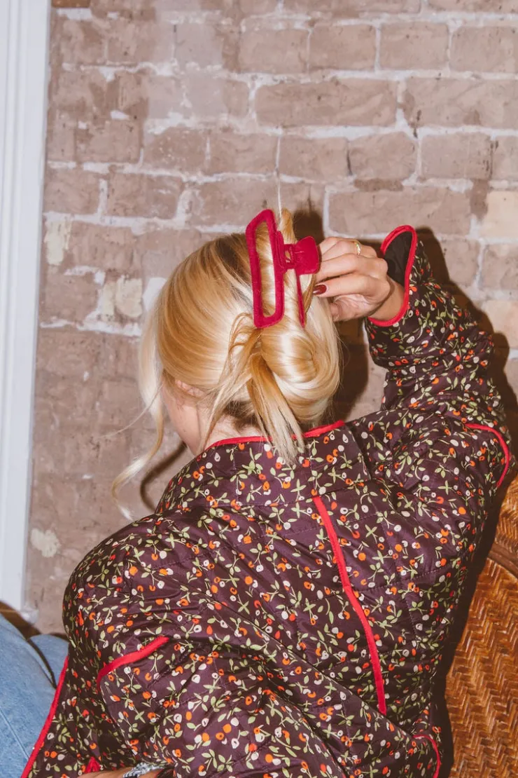 Andi Ruby XL Velvet Claw Clip