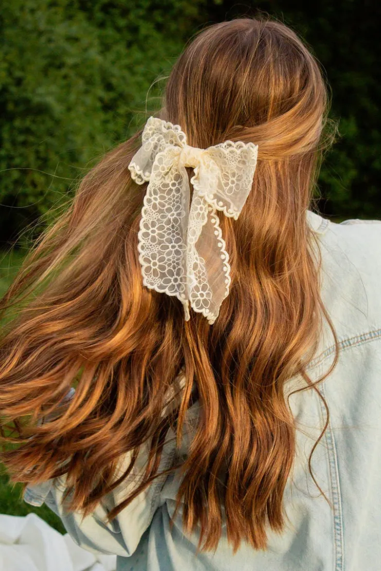 Andi Shay Bow Clip