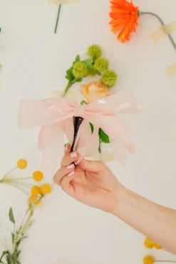 Andi Sheer Bow Banana Claw Clip