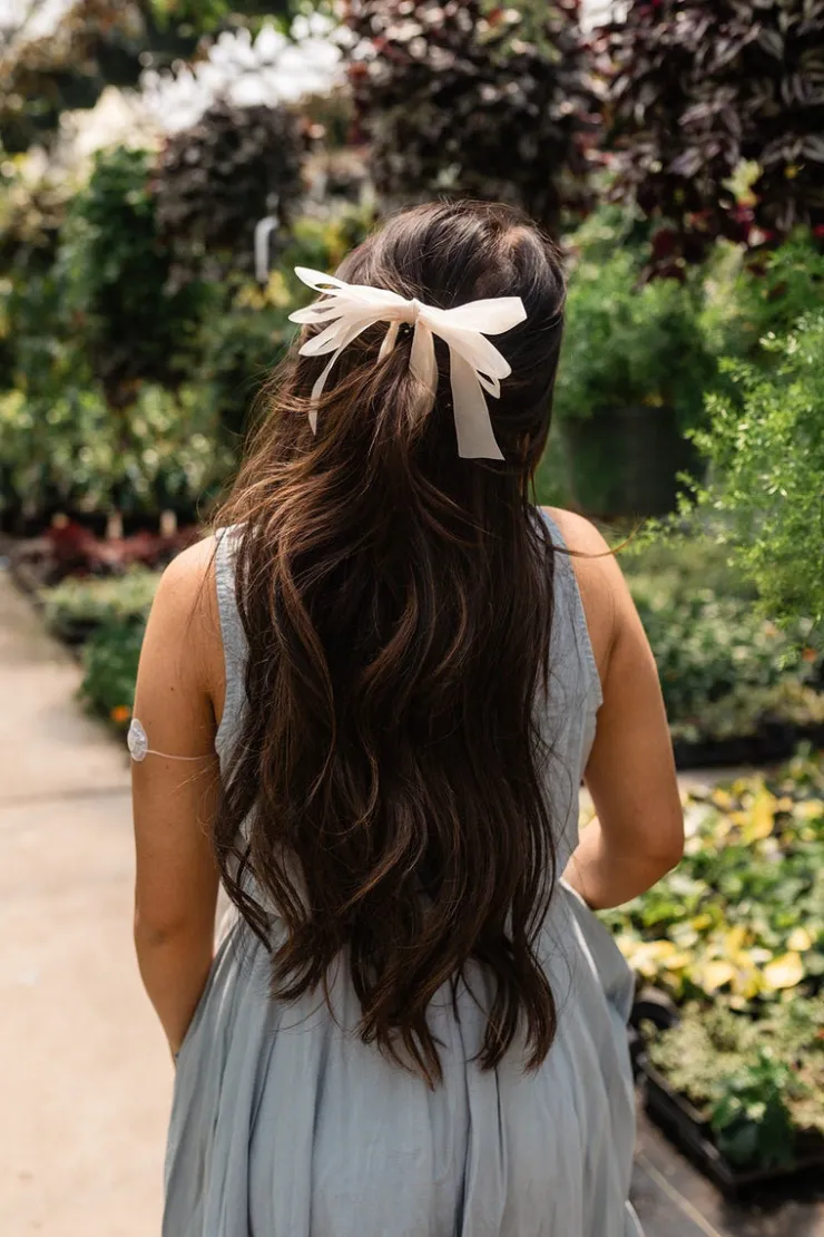 Andi Sheer Bow Banana Claw Clip