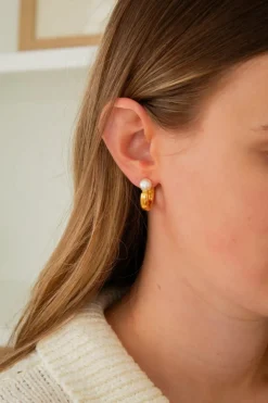 Andi Shiny Pearl Hoops