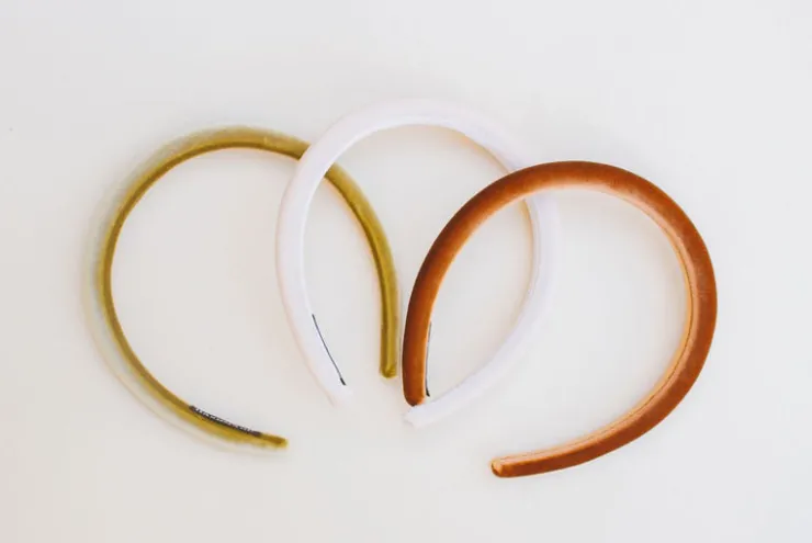Andi Slim Velvet Hard Headband