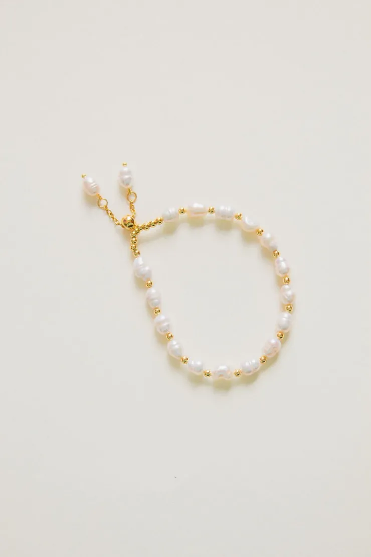 Andi String of Pearls Bracelet