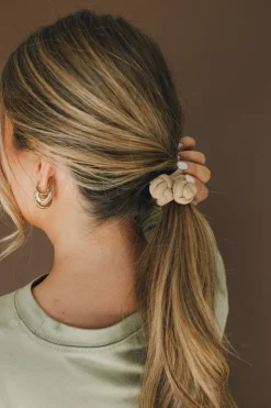 Andi Sweet Knot Hair Tie