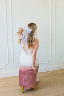 Andi Tilly Bow