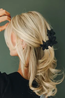 Andi Trio Flower Claw Clip