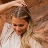 Andi Wavy Brown Headband