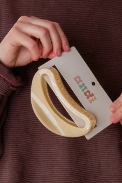 Andi XL Cut-Out Jelly Claw Clips