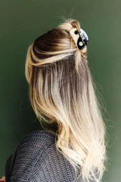 Andi Yin Yang Claw Clip